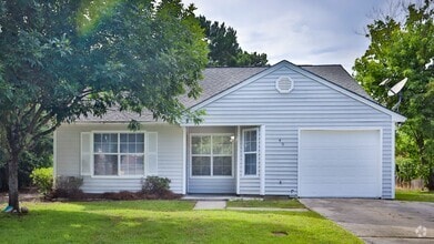 Building Photo - 40 Woodcock Dr