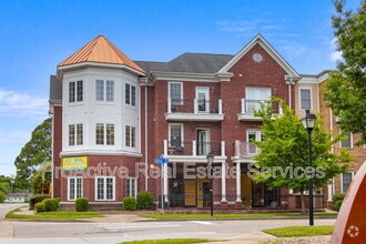 Building Photo - 2932 E Virginia Beach Blvd
