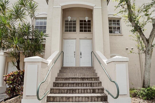 Foto del edificio - 5610 NW 114th Pl