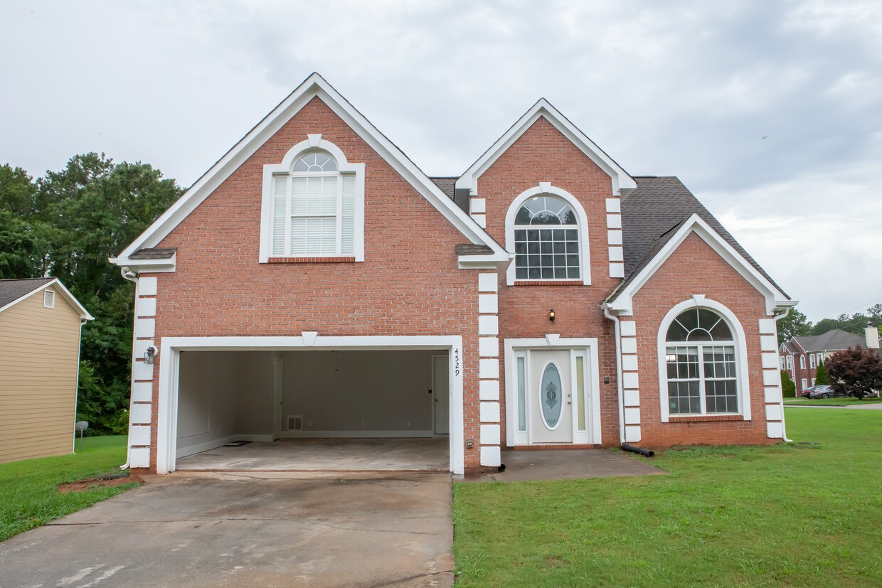 Primary Photo - 4529 Garden City Dr