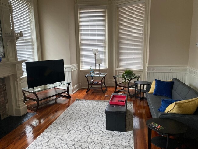 55in tv - 448 Greene St