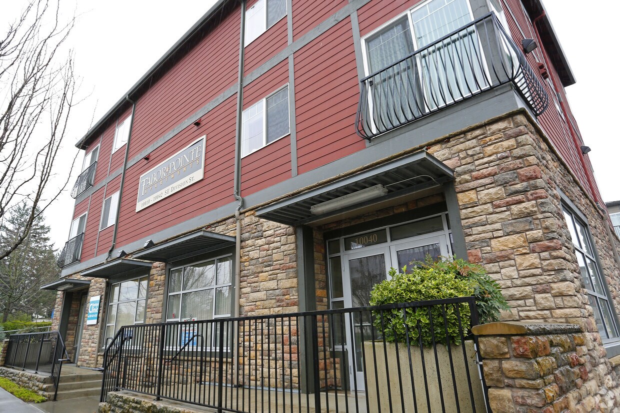 Tabor Pointe Apartments Apartments 1001010042 SE Division St