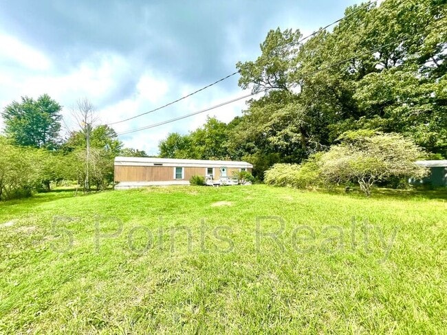 Building Photo - 3443 25