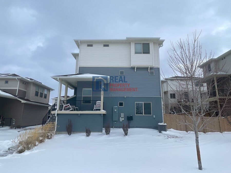 Foto principal - 3700 Celestial Ave