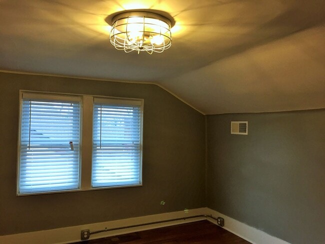 Photo - 6329-6331 Bartlett Apartment