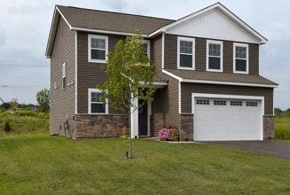 Building Photo - 23465 Ashbury Dr