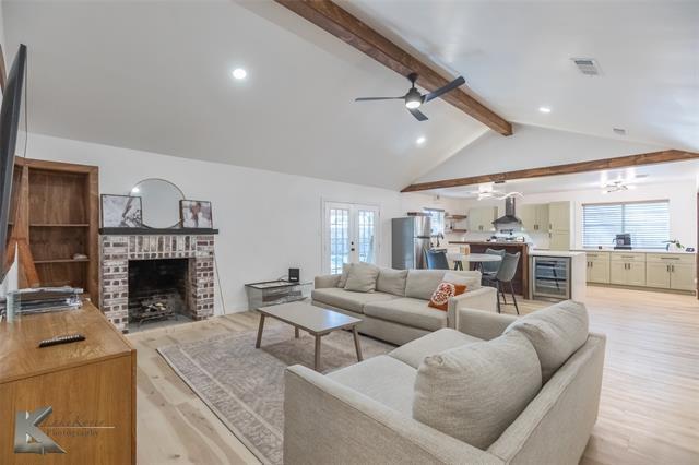 Foto del edificio - 3133 Primrose Dr