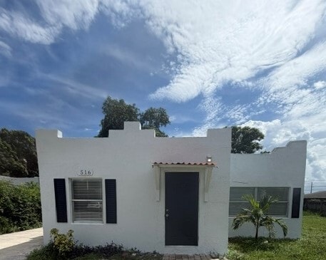 Building Photo - 516 Revere Rd