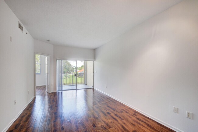 Foto del edificio - 2020 Greenview Shores Blvd