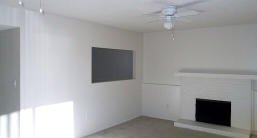 Building Photo - 13050 W Cedar Dr