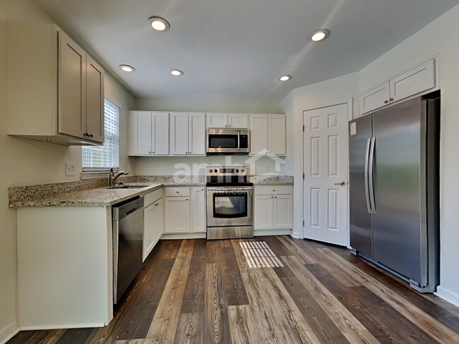 Building Photo - 4897 Jessica Suzanne Dr