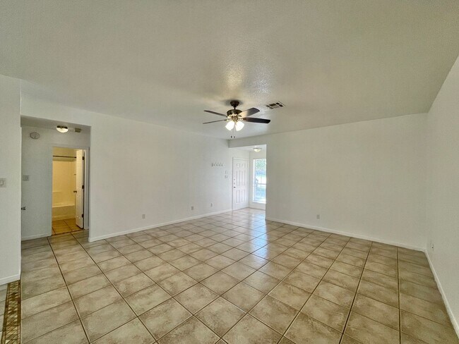 Foto del edificio - 2703 Edgefield St