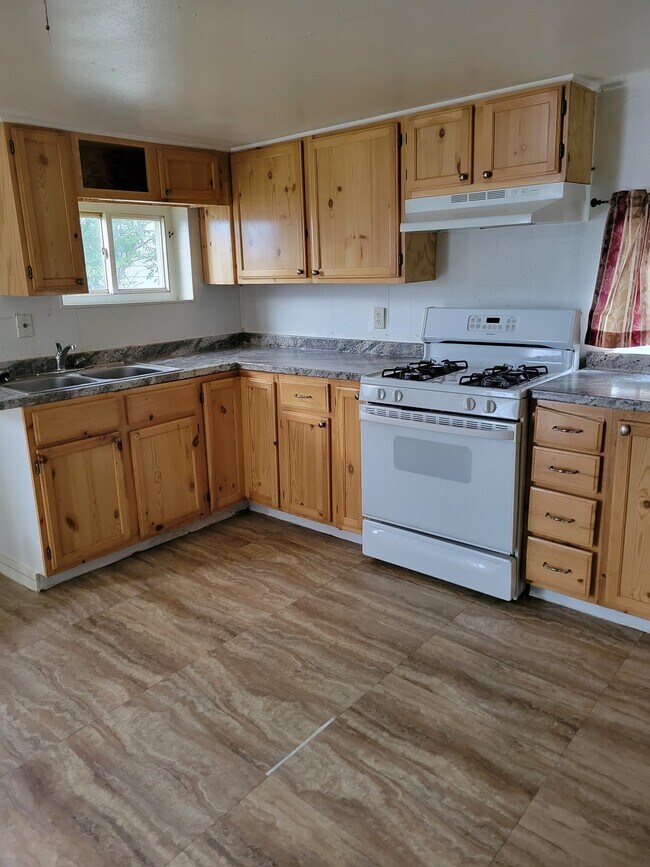 Updated Kitchen - 300 Avenue C1