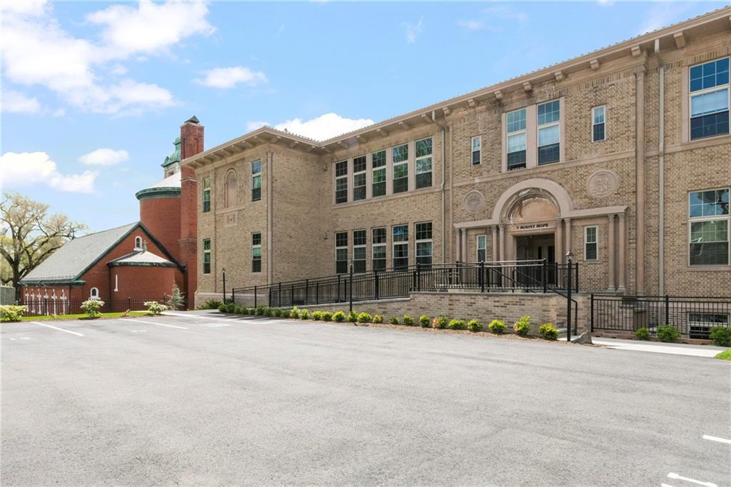 7 Mt Hope Ave, Providence, RI 02906 Condo for Rent in Providence, RI