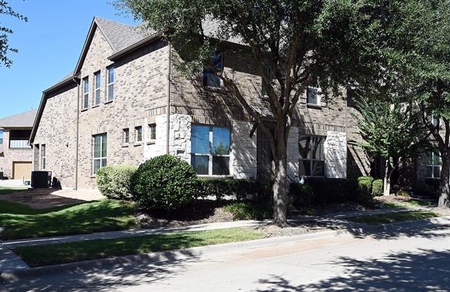 Foto del edificio - 4404 Blackjack Oak Dr