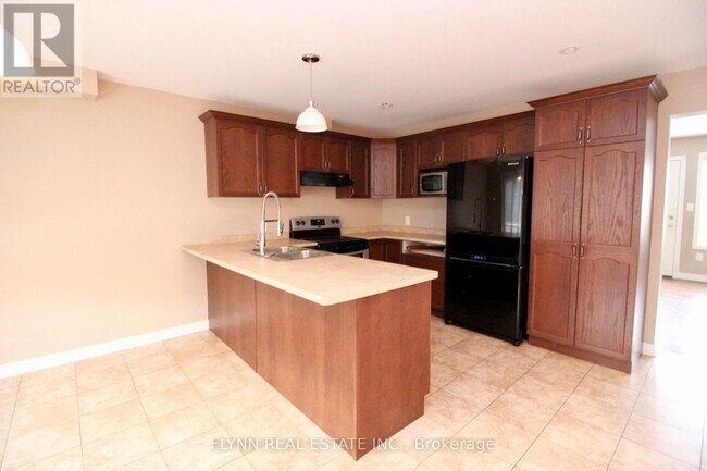 Building Photo - 5727 Kalar Rd