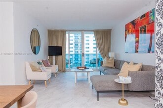 Building Photo - 7501 E Treasure Dr