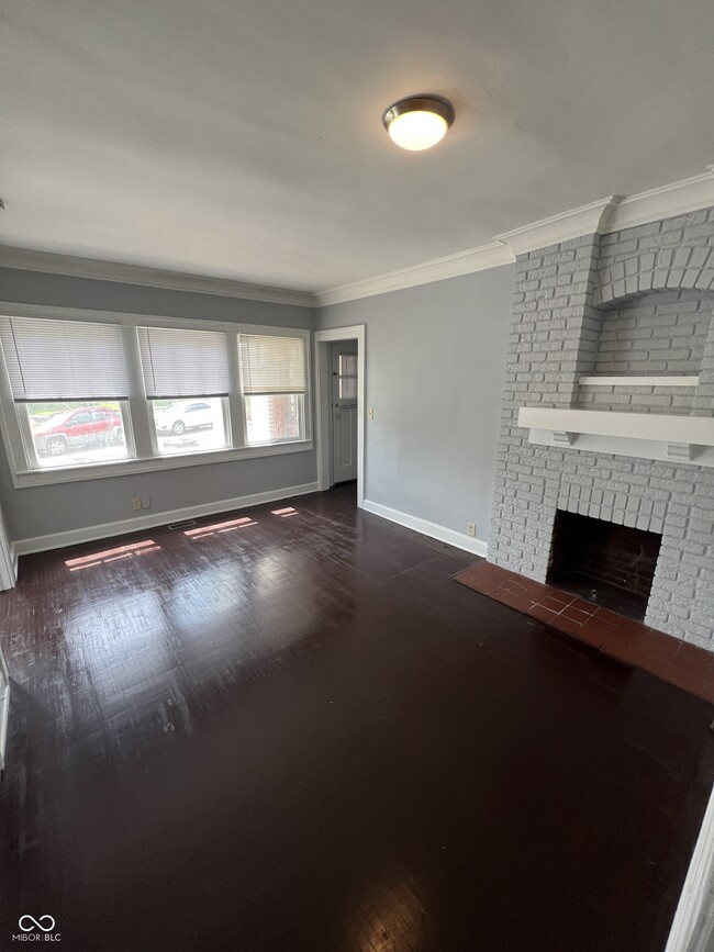 Foto del edificio - 634 E 37th St