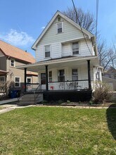 Building Photo - 1337 Cook Ave
