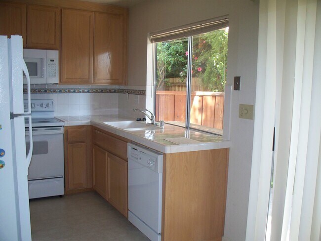 Building Photo - 335 S Mary Ave