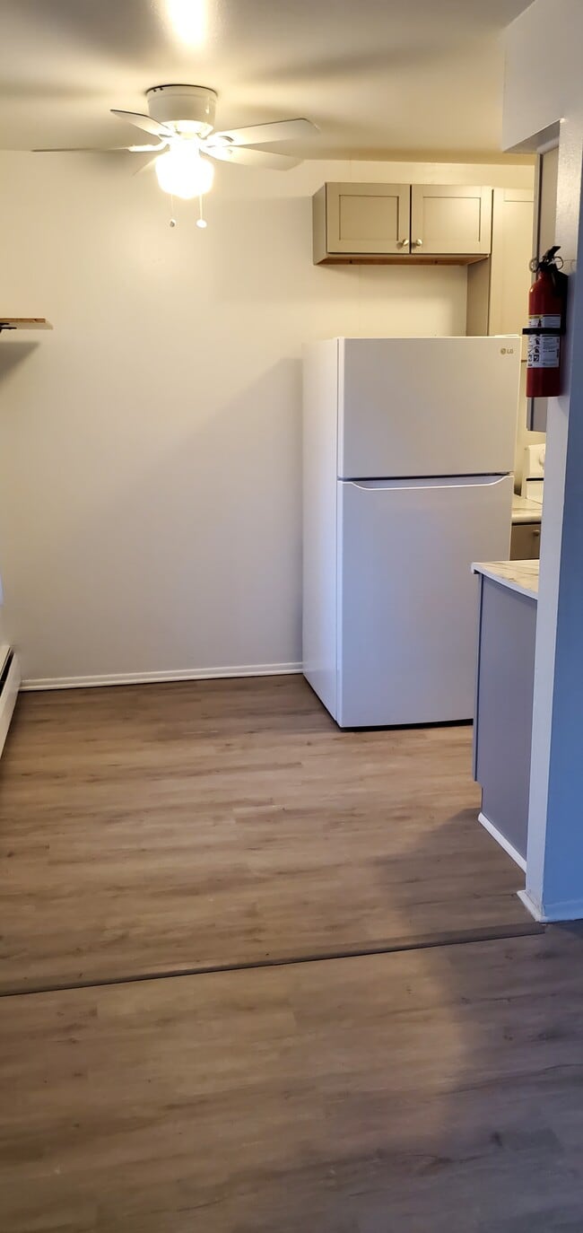 Building Photo - Sunrise Place