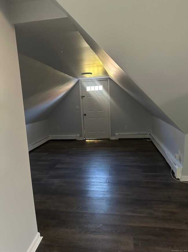 Building Photo - 75 Broad St