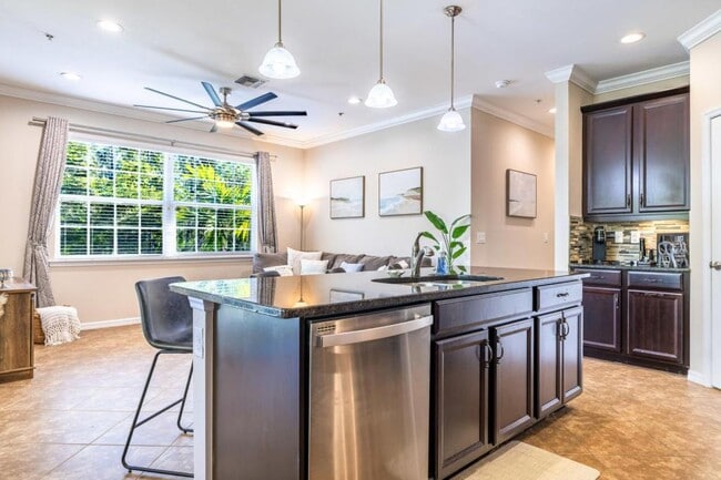 Foto del edificio - 23550 Alamanda Dr