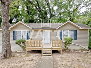 Building Photo - 5720 Desoto Dr