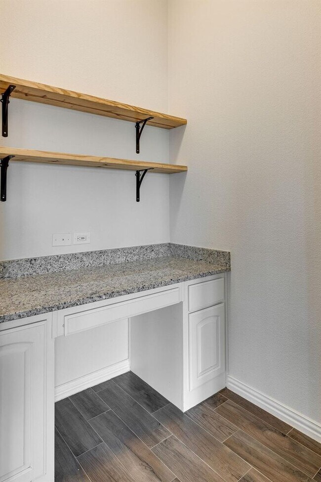 Foto del edificio - 3504 Monte Carlo - Denton