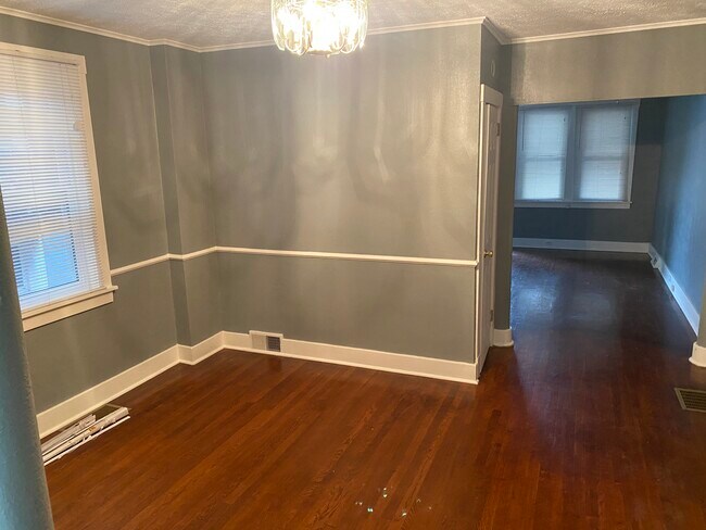 Foto del edificio - 3566 Beechwood Blvd