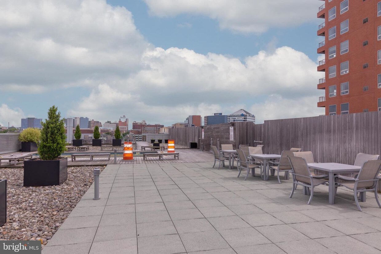 105 Christina Landing Dr Unit 1603, Wilmington, DE 19801 Room for Rent in Wilmington, DE