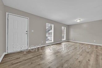 Building Photo - 3225 Avenue S