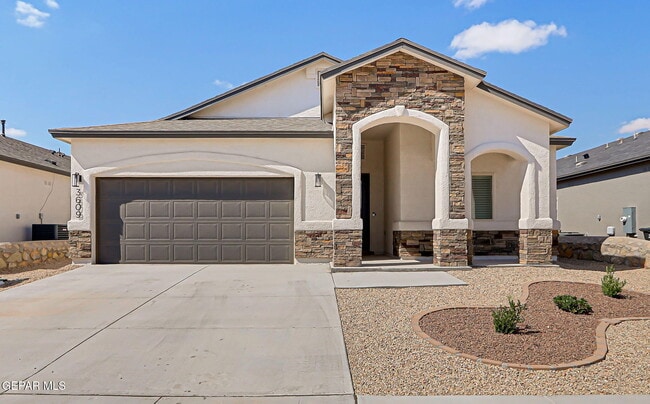 Foto del edificio - 3609 Bob Snead Dr