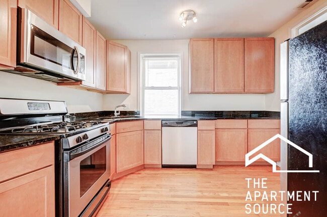 Photo - 2553 W Ardmore Ave Apartment