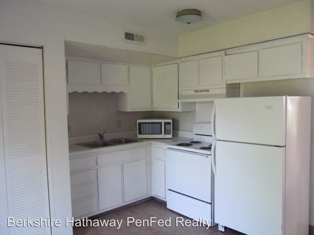 Foto del edificio - 1088 Pembroke Oak Grove Rd