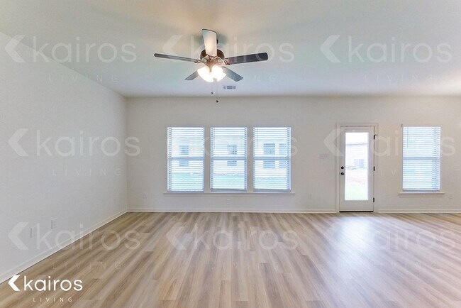 Foto del edificio - 203 Foggy Ln