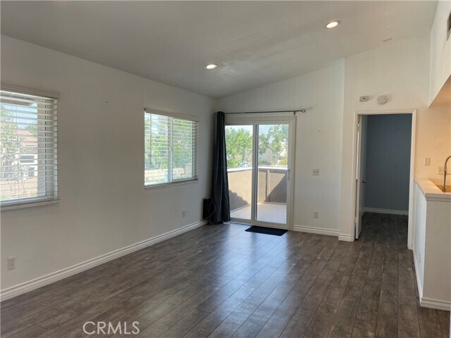 Building Photo - 3633 Country Oaks Loop