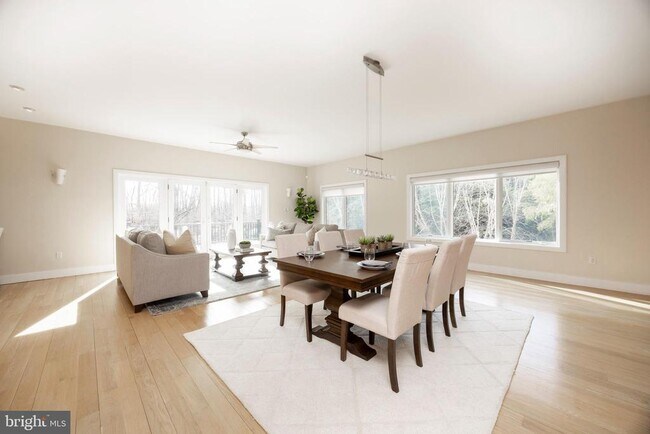 Building Photo - 115 Bullock Rd