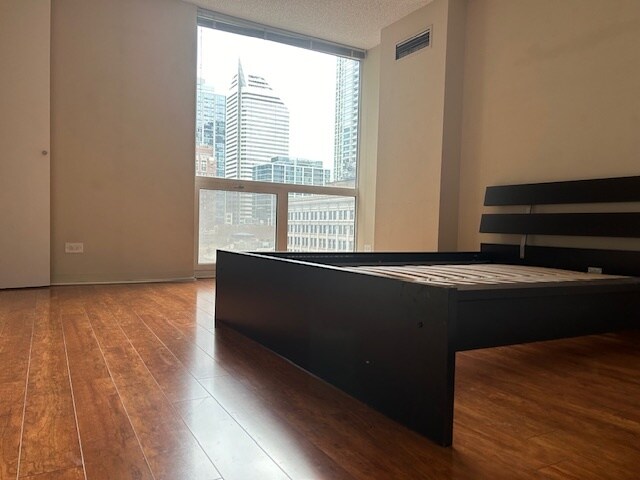 Dormitorio 2 - 200 N Dearborn St