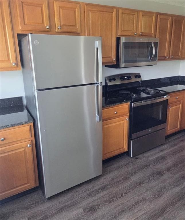 Building Photo - 3 Admiralty Dr