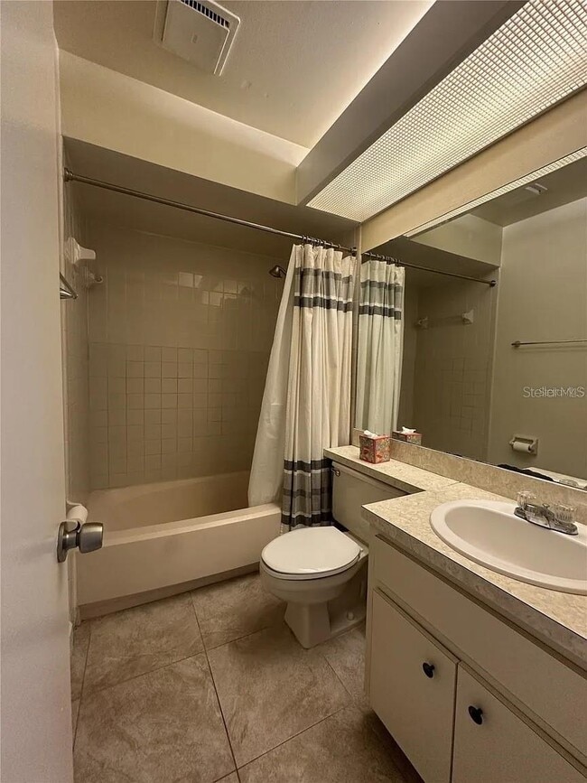 Building Photo - 2709 Shadybranch Dr