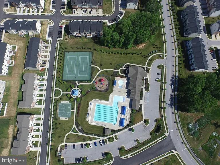 Primary Photo - 844 Oriole Ave