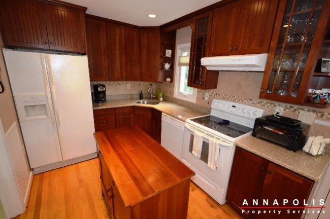 Building Photo - 1301 Dreams Landing Way