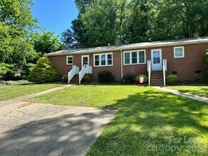 Building Photo - 3465 Smokehouse Ct