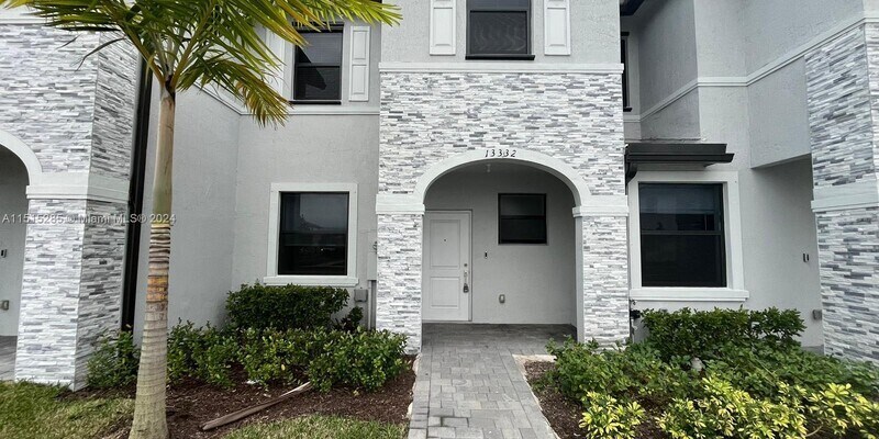 Primary Photo - 13332 SW 287 Terrace # 13332