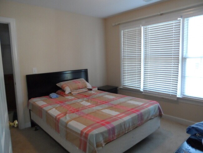 Foto del edificio - 2907 Alderman Ln