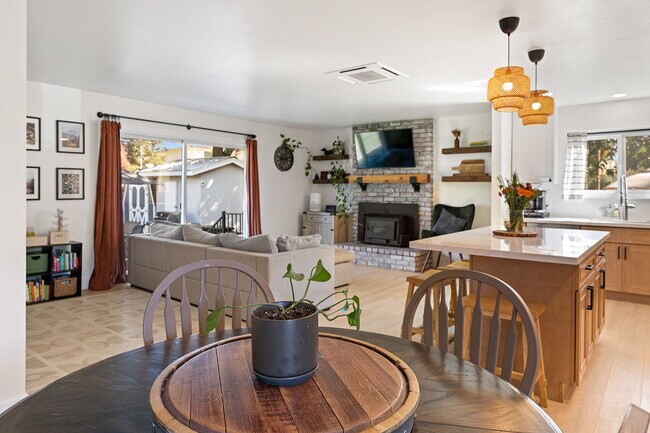 Foto del edificio - 199 Bailhache Ave