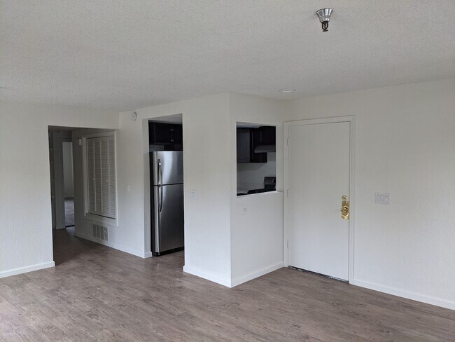 Foto del edificio - 55 Stenner St