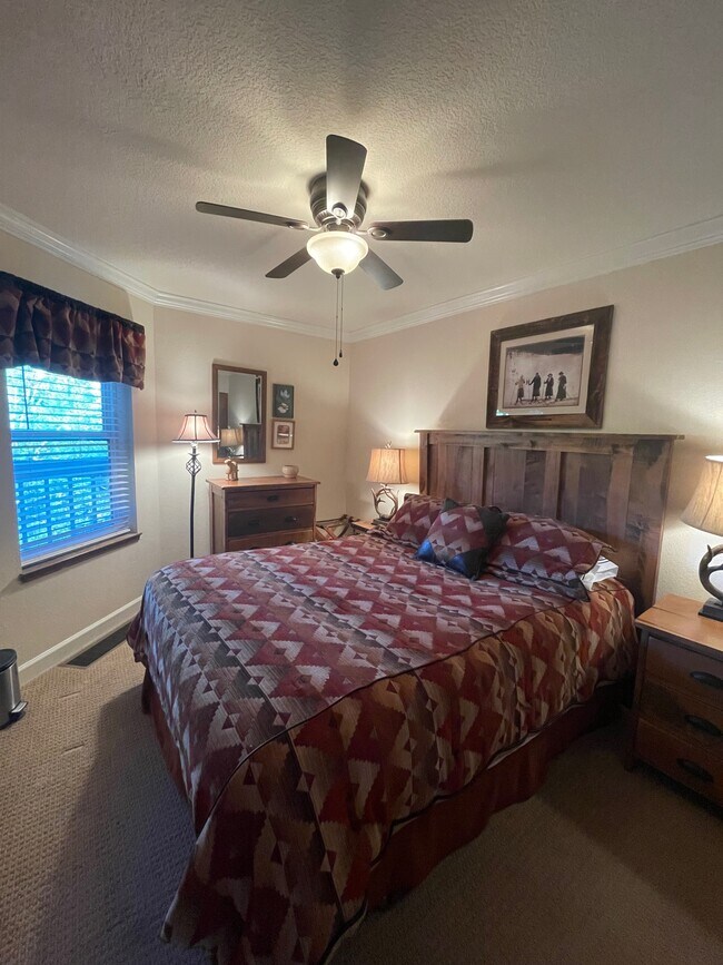 Foto del edificio - 520 Bills Ranch Rd
