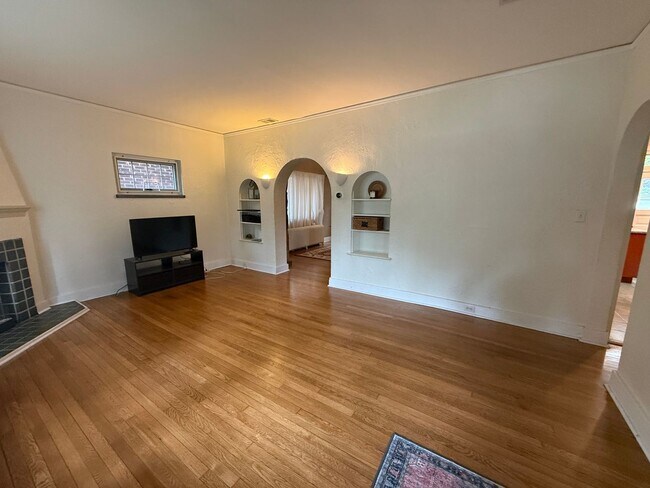Foto del edificio - 5412 Normlee Pl